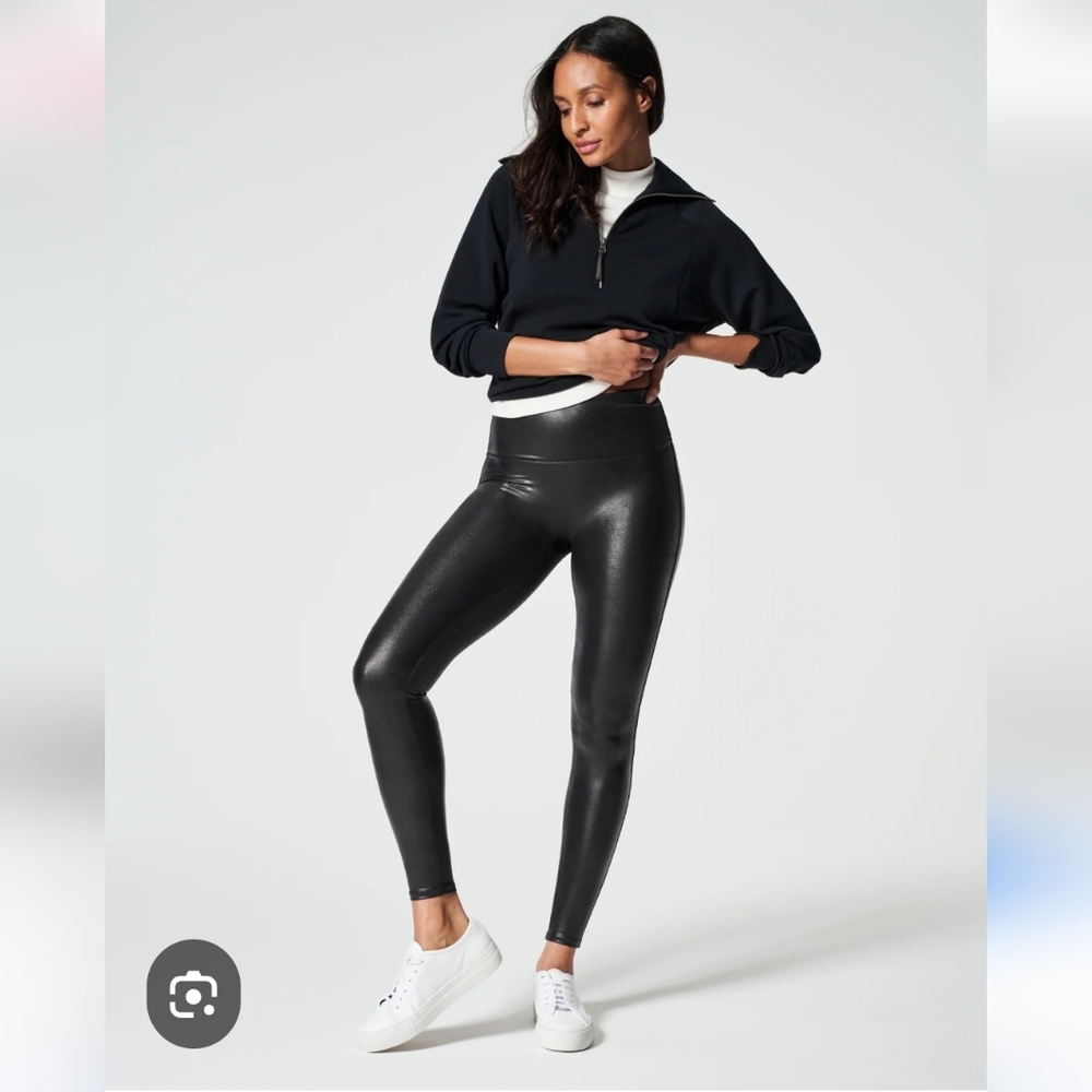SPANX NWT Petite Black Faux Leather Leggings MP